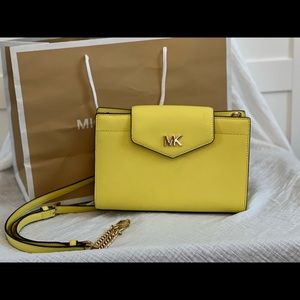Michael Kors Mott Sunshine Clutch/Crossbody